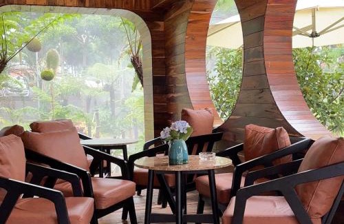 Dak Glong Hotel | The Lake Hill Farm Tà Đùng