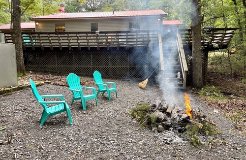 Fairfield Bay House | The Lake House in Hamilton Cove of FairField Bay