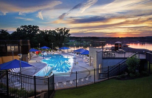 Apple River House | The Lake Place at Apple Canyon Lake