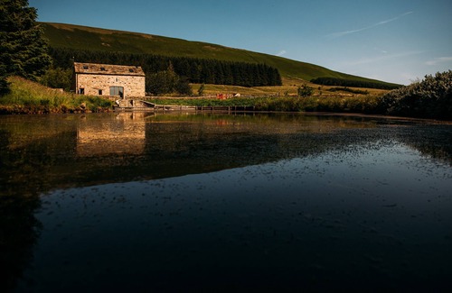Clitheroe Villa | The Lakehouse - Laythams Holiday Lets Retreat