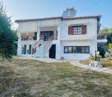 Nikopolis Apartment | The land of the olive tree