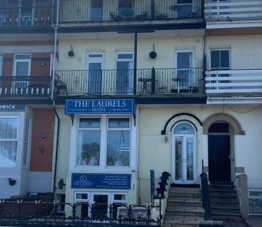Skegness Bed & Breakfast | The Laurels Hotel