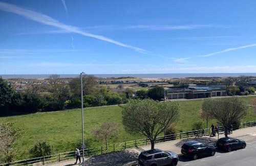Skegness Bed & Breakfast | The Laurels Hotel
