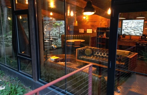 South Bloomingville House | The Ledge @ Lost Cavern