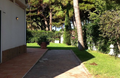 Paestum Villa | The Lemon Tree Villa, Paestum: Seaside, Huge Garden And Parking Facilities