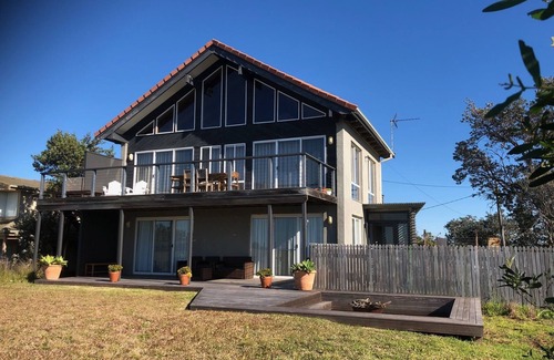Culburra Beach House | The Lighthouse on Culburra Beach