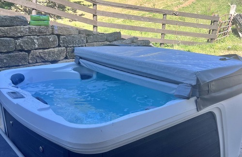 Mineral Point House | The Limestone Lodge A peaceful, rustic destination you won’t want to leave!