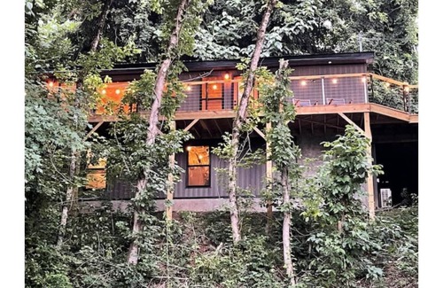 Smithville Cabin | The Little Lake House at Center Hill Lake.