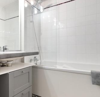 7th Arrondissement Apartment | The Little Malot - Charming studio - Debourg