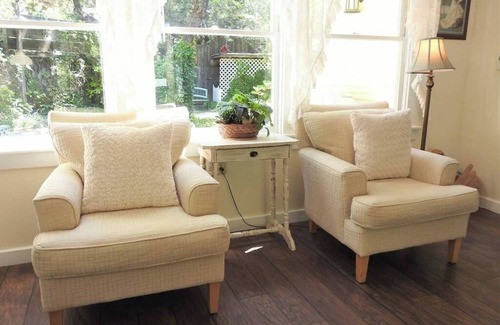 Murphys Cottage | The Little Yellow Cottage