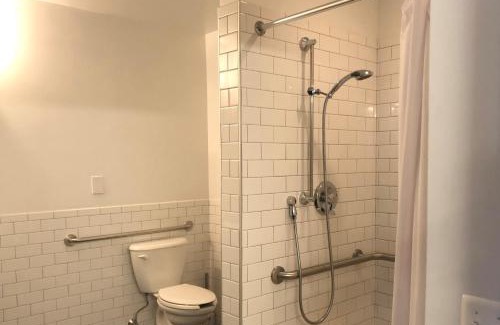 Hunters Point Hostel | The Local NY