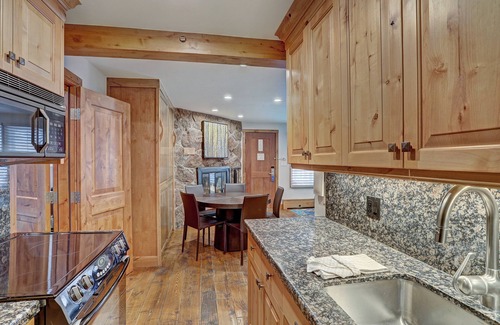 Vail Apartment | The Lodge at Vail 2 BR Condo in the Heart of Vail by RedAwning - Save 20% on 7+ Nights!