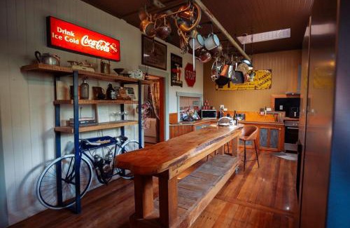 Lumsden House | The Lodge - Lumsden