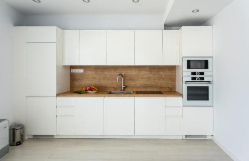 Budjaka Apartment | The Lodge Summer Apartments