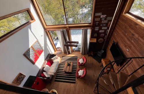 Pinto Ski Chalet | The Loft