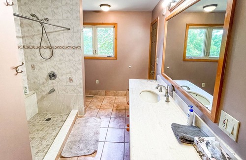 Pelham Other | The Loft inside The Roost