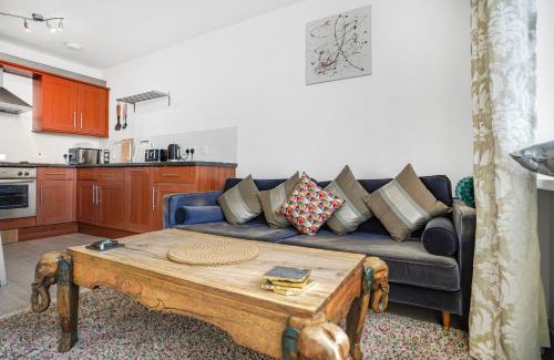 Northampton Apartment | The Loft - with skyline views