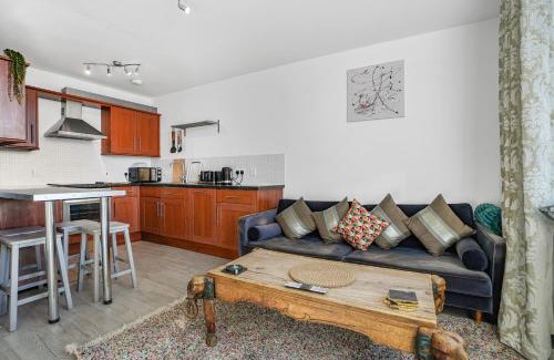 Northampton Apartment | The Loft - with skyline views