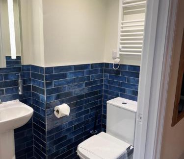 Treator Hotel | The London Inn