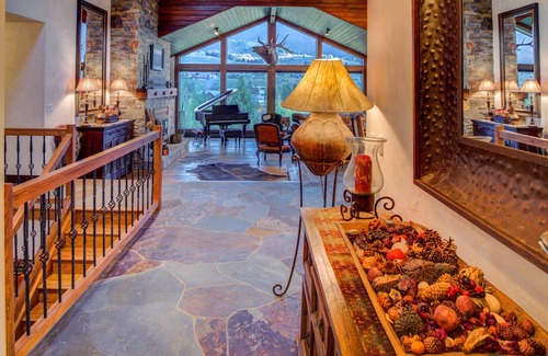 Big Sky House | The Looking Glass Hideout: Luxury Meadow Home with Unbeatable Location & Views