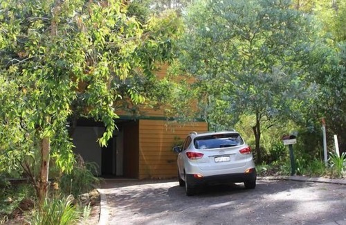 Denmark House | The Lookout, Denmark WA Accommodation - High Speed WIFI & Netflix