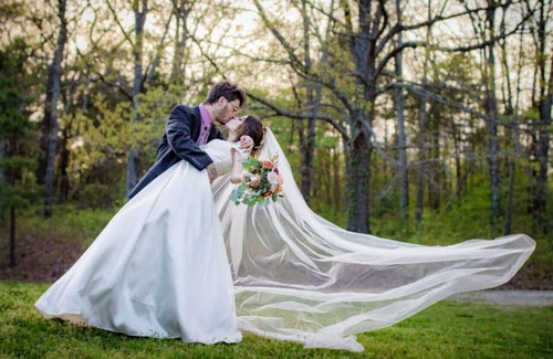 Mount Pleasant House | The Love Nest at Bluebird Estate