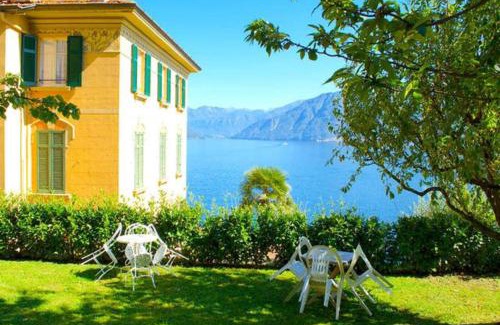 Argegno House | The Lovers - independent Little House with Garden