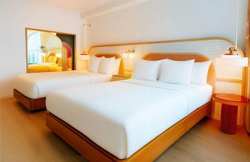 St. Pete Beach Hotel | The Luce, St. Pete Beach, a Tribute Portfolio Hotel