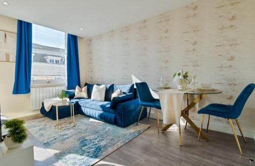 The King's Mile Apartment | The Luxe Pad - Stylish Stay in Canterbury