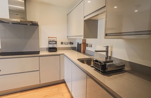 Newland Near Ulverston House | The Mabel Suite Stone Cross Mansion