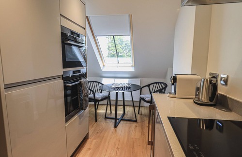 Newland Near Ulverston House | The Mabel Suite Stone Cross Mansion