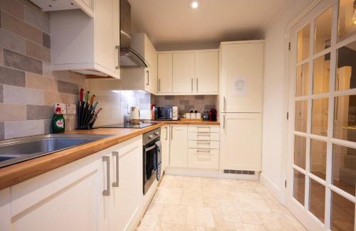 Canterbury House | The Marlowe - Beautiful house in the heart of Canterbury with Free Parking
