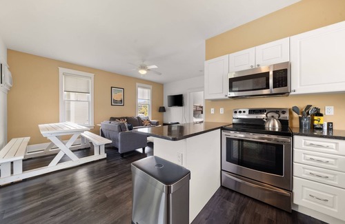 Cherry Valley House | The Marmot - 12 Butternut