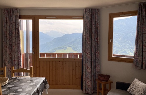 Doucy-Combelouviere Apartment | The marmot The marmot