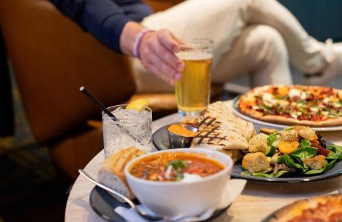 Downtown West Hotel | The Marquette Hotel, Curio Collection by Hilton