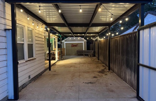 Tech Terrace House | The Matador Cottage Near TTU (Back House Only)