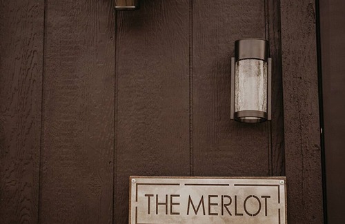 Fredericksburg RV Rental | The Merlot-Country meets Glam