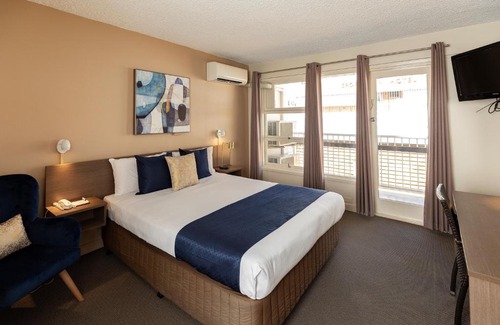 Spring Hill Hotel | The Metropolitan Spring Hill