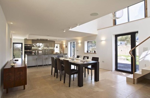 Kingsbridge Cottage | The Milking Shed