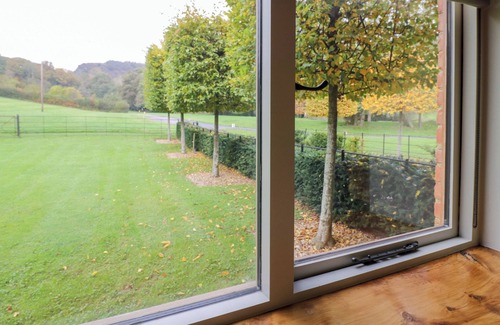Moreton Cottage | THE MILLHOUSE, pet friendly, luxury holiday cottage in Welland