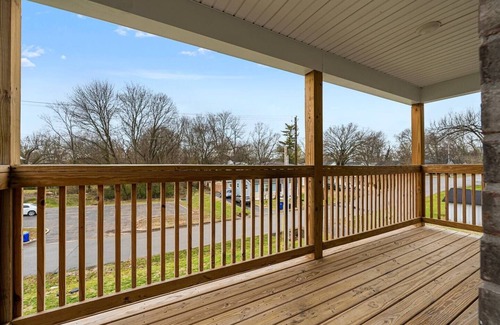 Bowling Green Apartment | The Mint - A Perfect 4Bed/4Bath Weekend Getaway