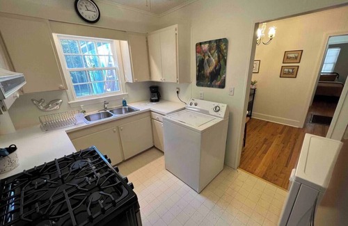 Fondren House | The Mockingbird Crew House - 3 Bedroom, 2 Bath home in North Fondren