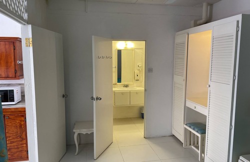 Dover Apartment | The Monteray Hotel