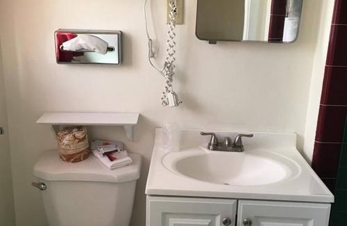 Monticello Hotel | The Monticello Inn