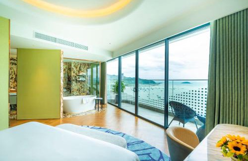 Nha Trang Hotel | The Morning Glow - Handwritten Collection