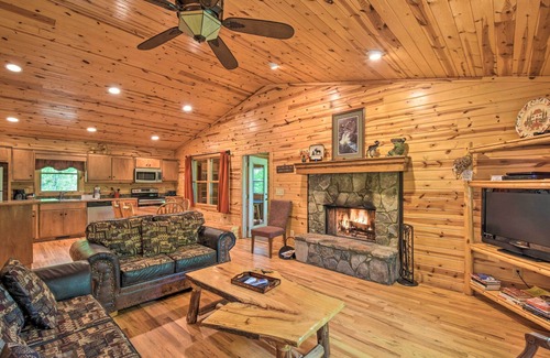 Helen Cabin | ‘The Mountain View’ Sautee Mountain Retreat!