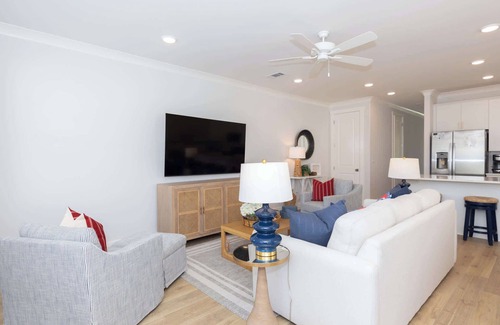 Oxford Apartment | The MVP on Miramar by Apex Short Term Stays