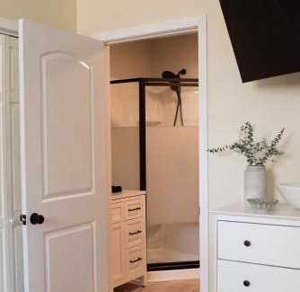 Hammondsport Apartment | The Nautilus at JS Hubbs Guest House