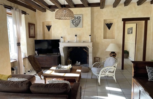 Vierzon House | The Nest of the Touch