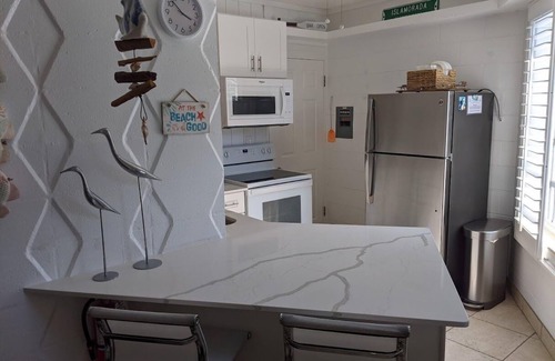 Islamorada Villa | The Nest Villa & Marina with boat ramp, sun terrace, water views. Pet friendly!